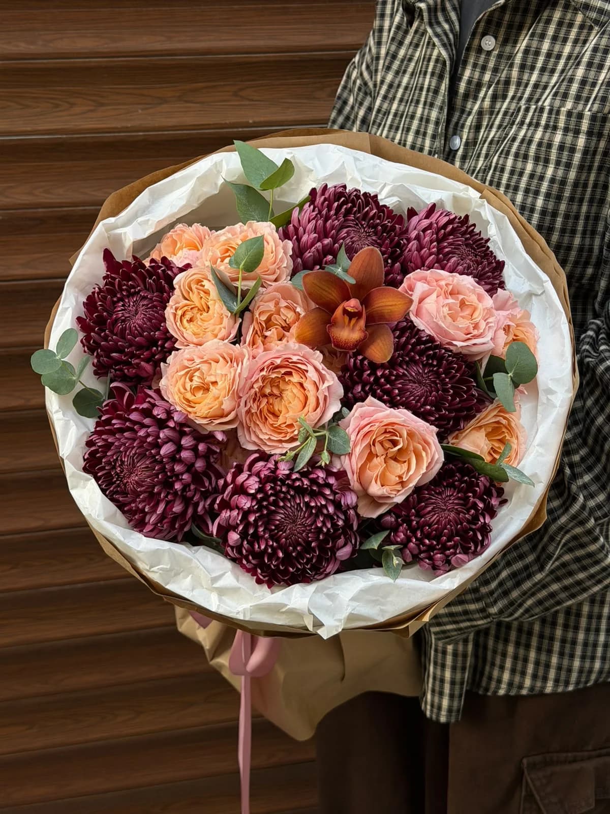 Bouquet with Bigoudi Chrysanthemums and Juliett Spray Roses