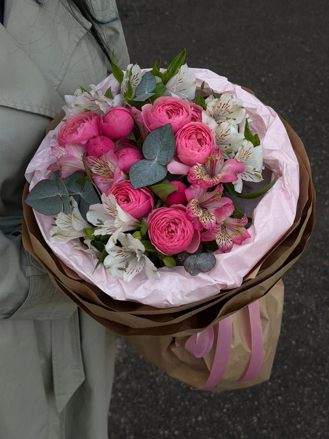 Дуо букет из кустовых роз Pink Silva и Альстромерий