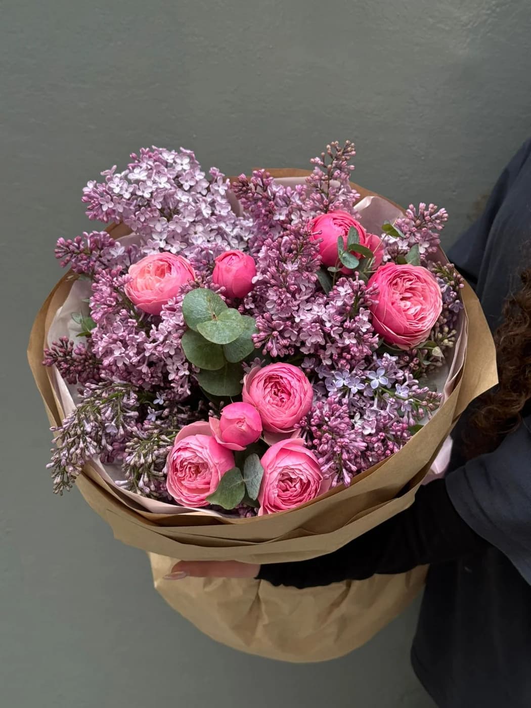 Duo bouquet with Pink Silva spray roses & Lilac