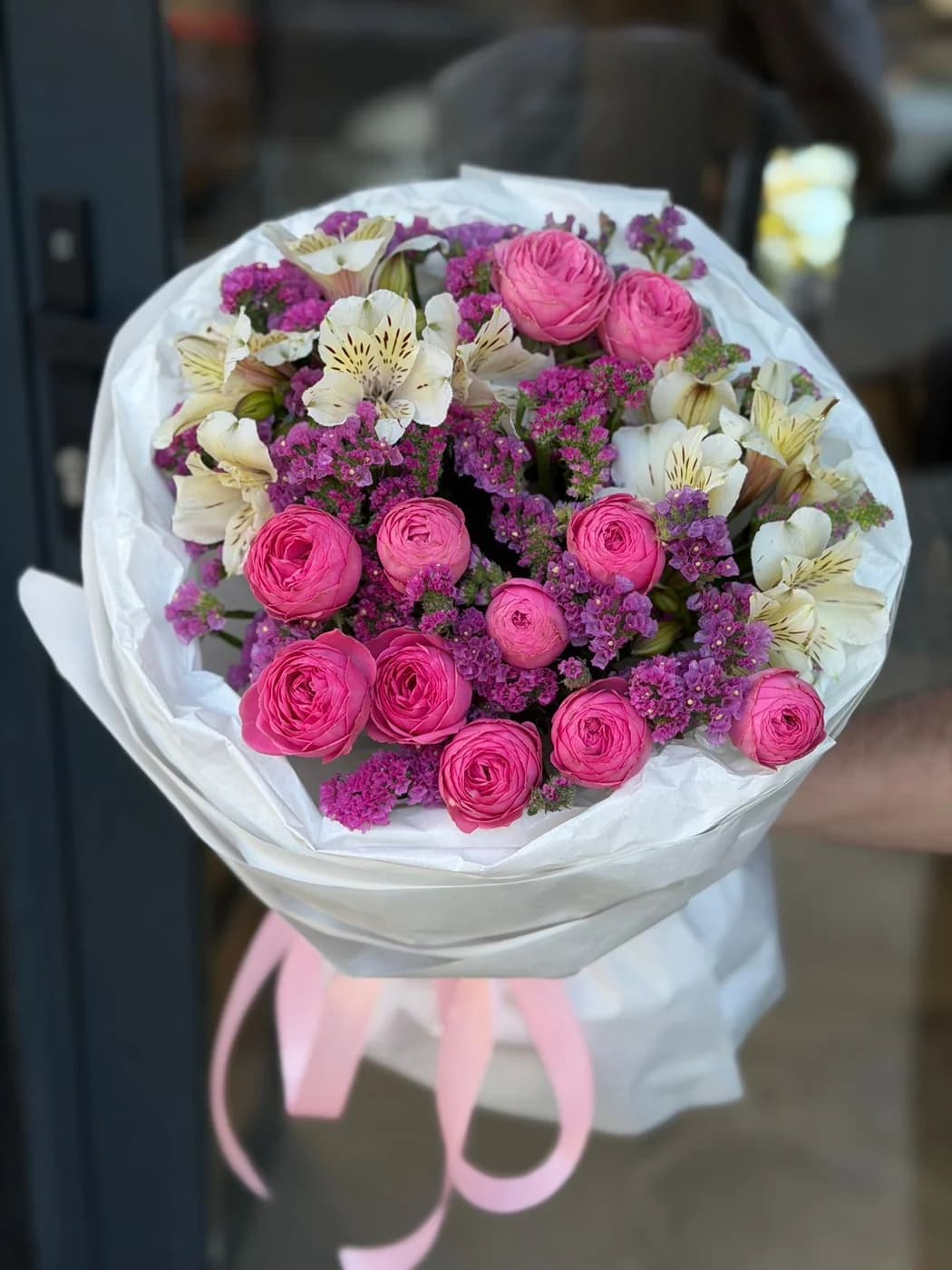 Duo bouquet with Pink Giselle and Alstroemeria