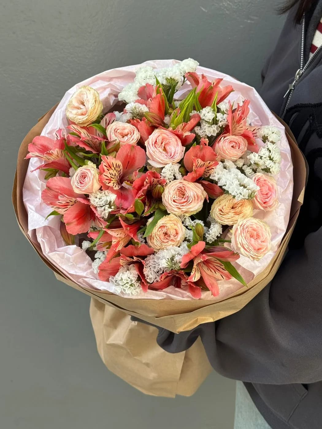 Sweet Giselle və Alstromeriya ilə Duo buket