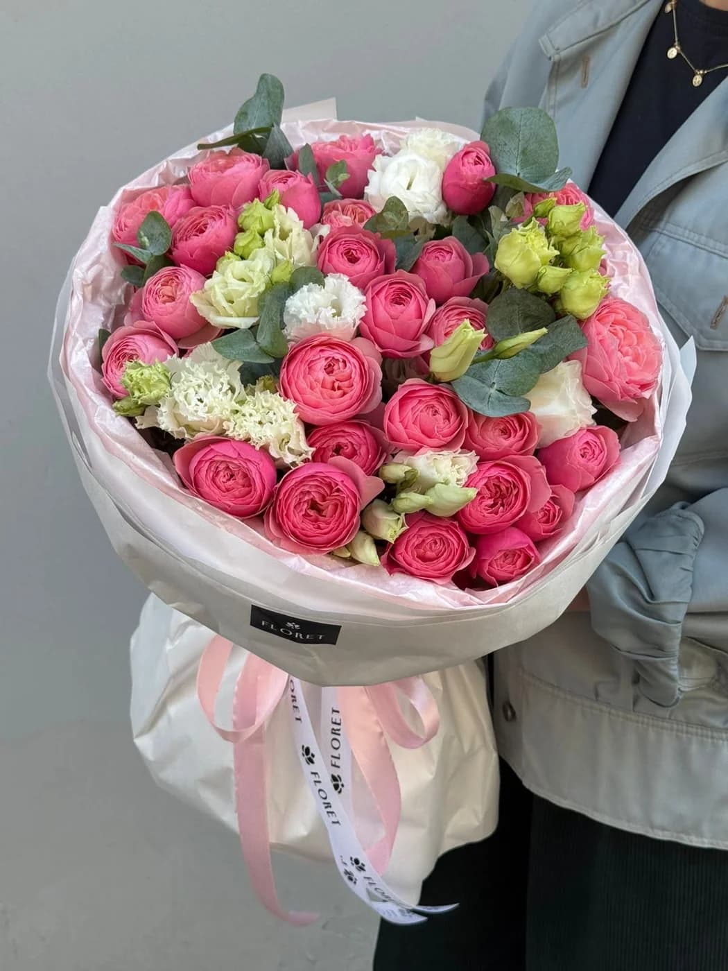 Duo bouquet of Eustoma and Pink Silva spray roses