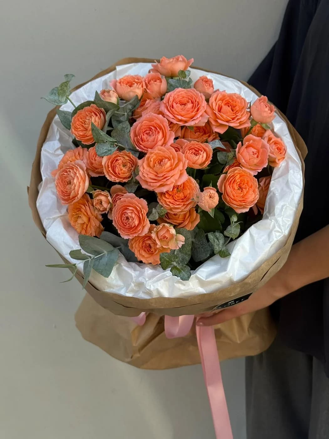 Orange Romantic qızılgüllərindən mono buket