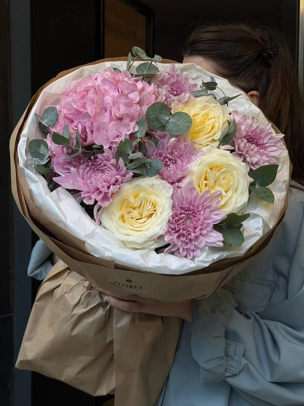 Mix bouquet of Hydrangea Pink, Candle Light & Pink Chrysanthemum