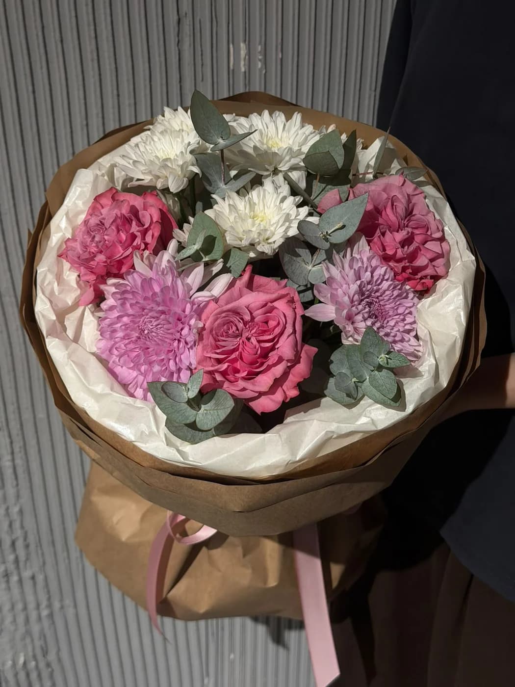 Микс из Lady White, Country Blues и Chrysanthemum Pink