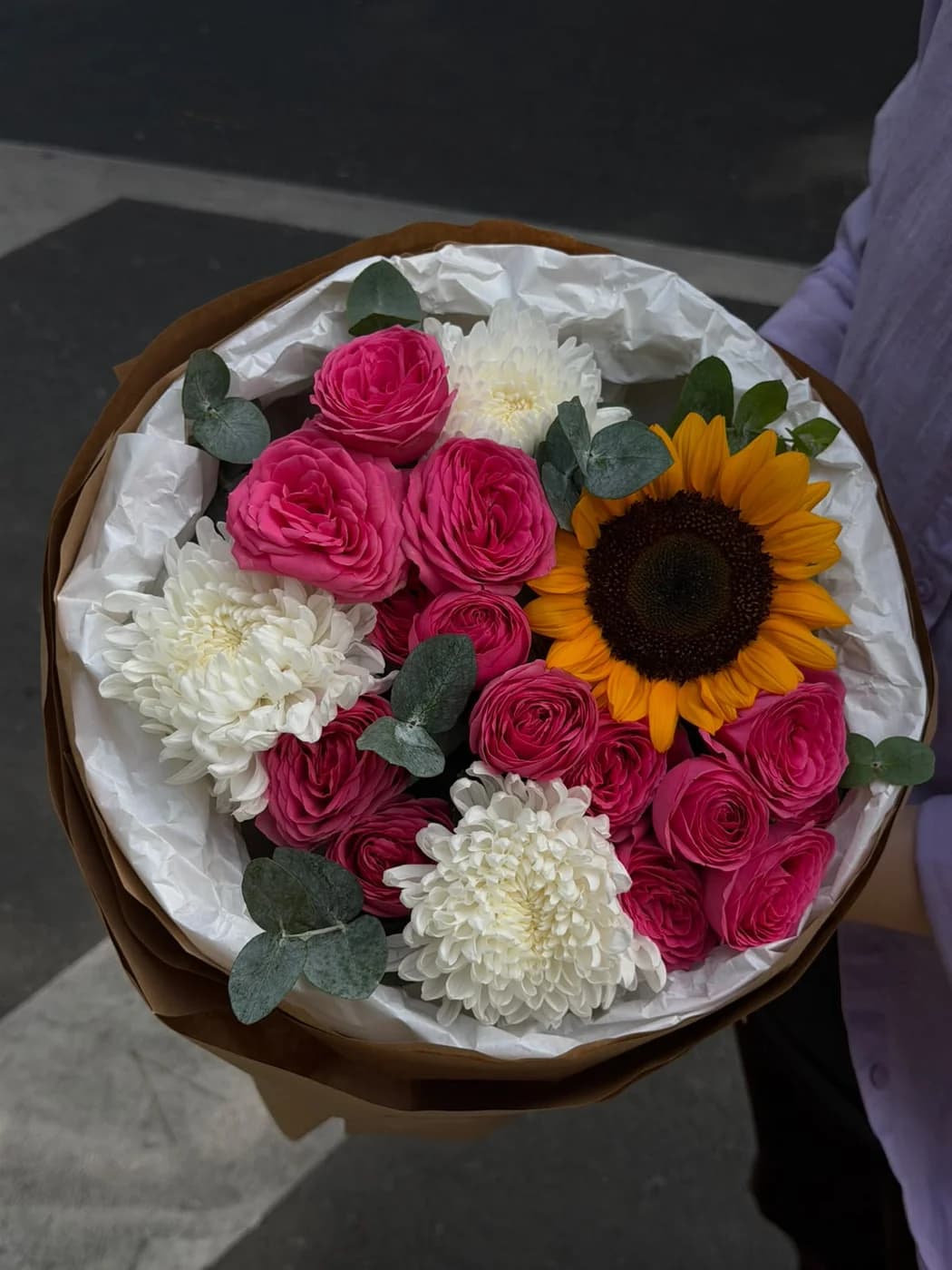 Mix buket Giselle qızılqüllərindən,qünəbaxan və gazelle chrysanthemum