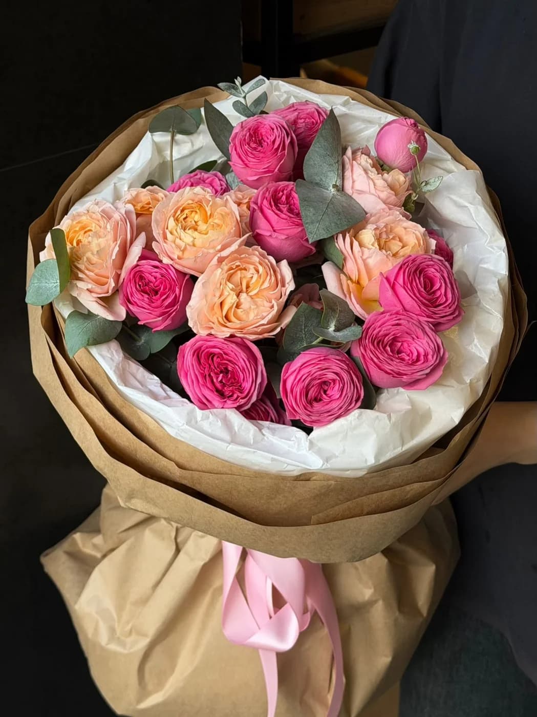 Duo bouquet of Juliett and Giselle spray roses