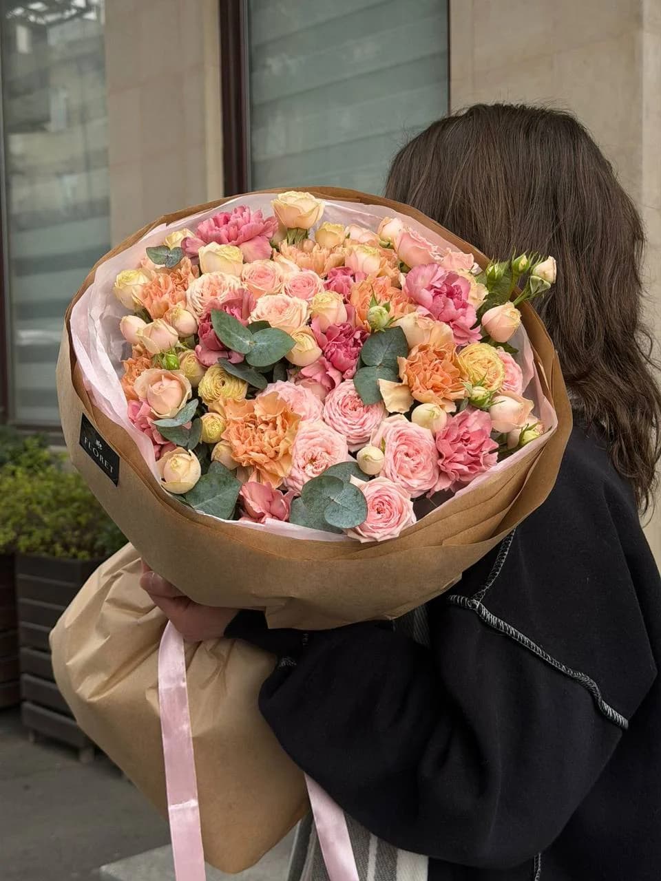 Микс букет из кустовых роз Sweet и Carnation